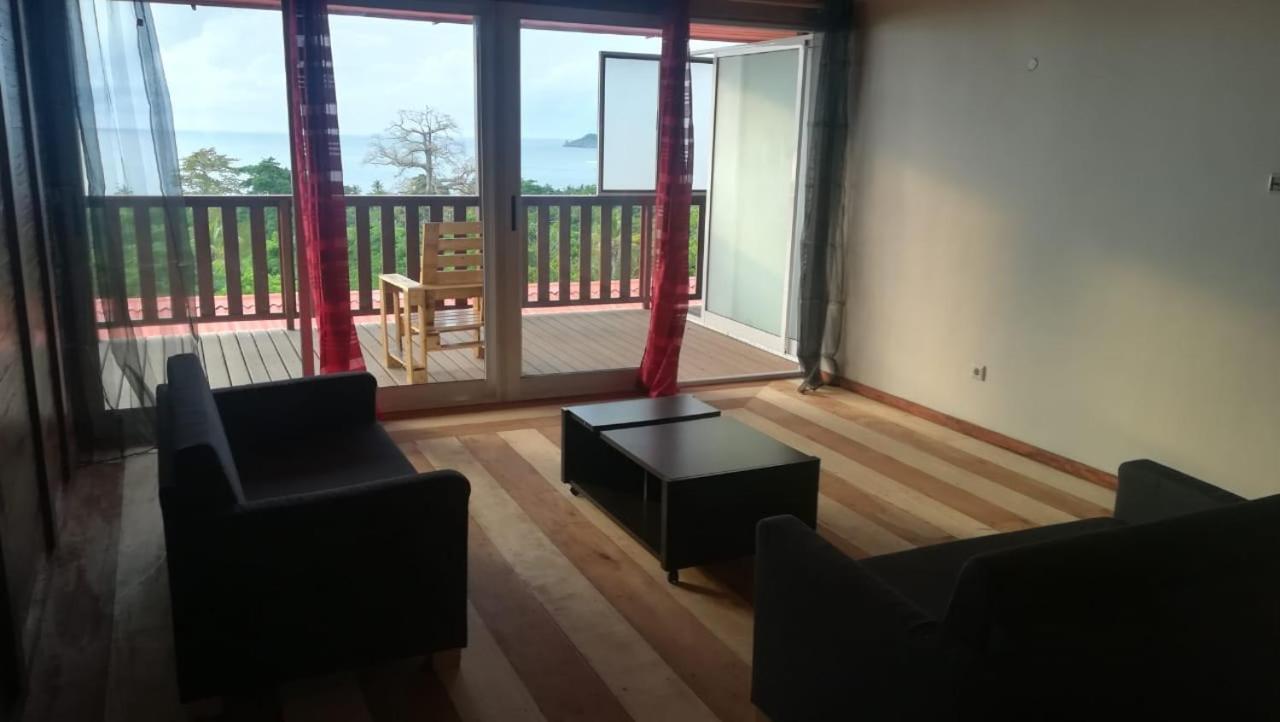 Domus Guesthouse Santana Buitenkant foto