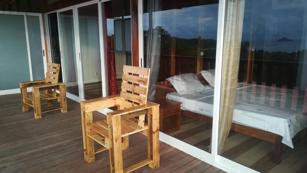 Domus Guesthouse Santana Buitenkant foto