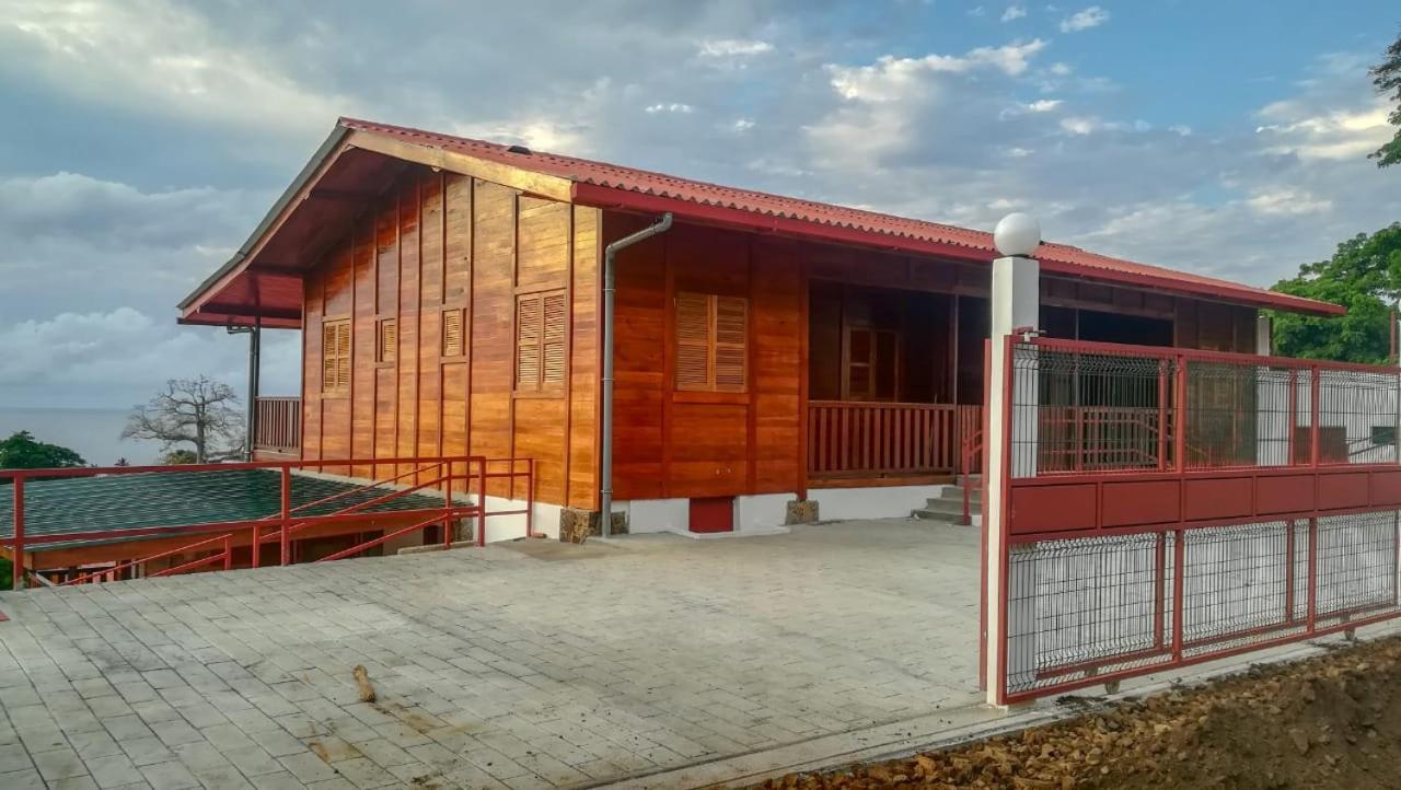 Domus Guesthouse Santana Buitenkant foto