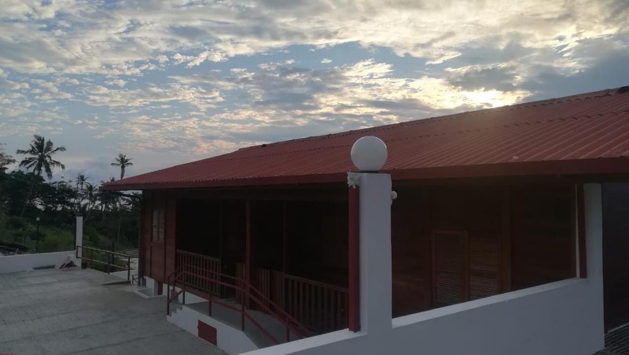 Domus Guesthouse Santana Buitenkant foto