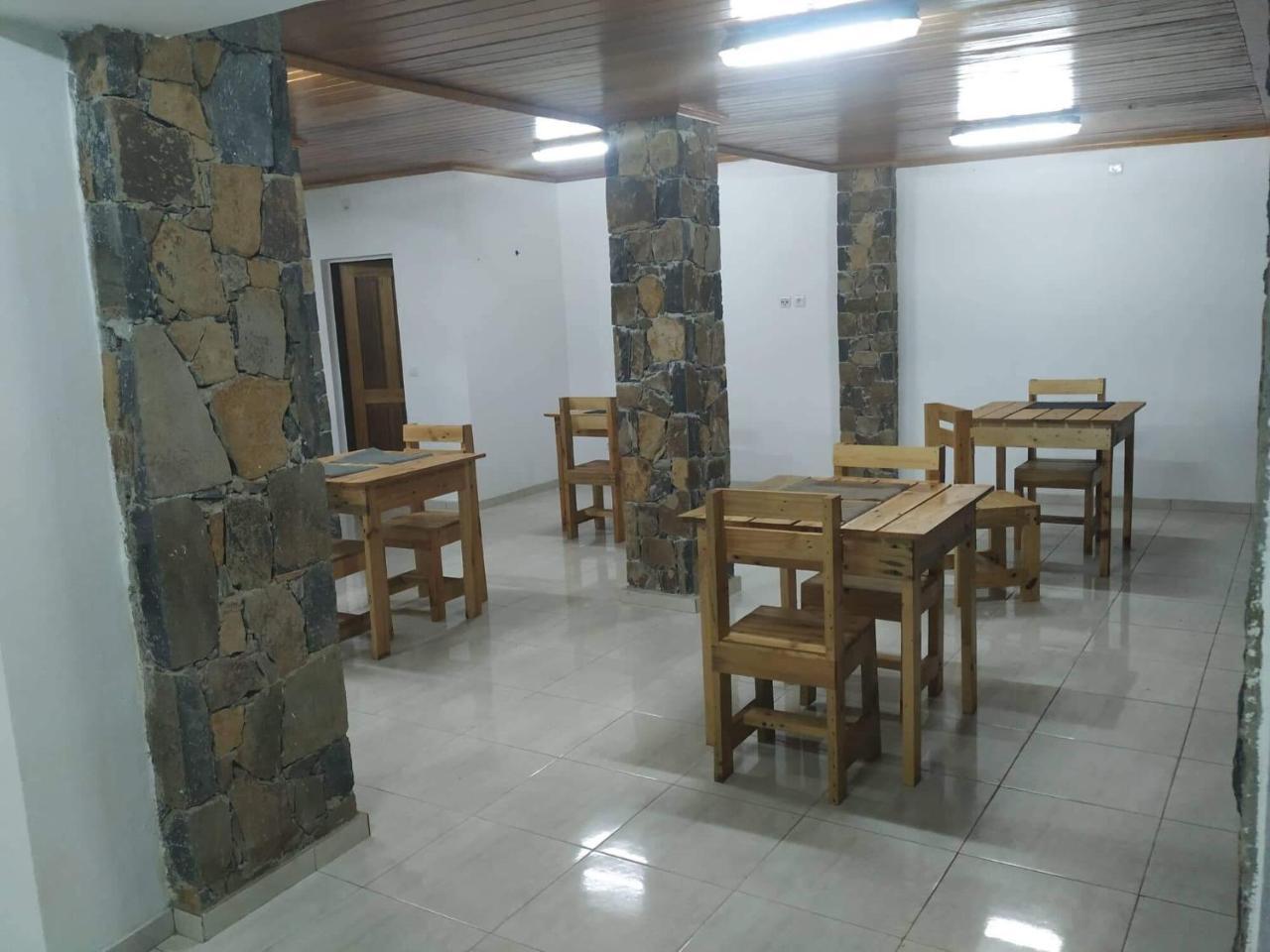 Domus Guesthouse Santana Buitenkant foto